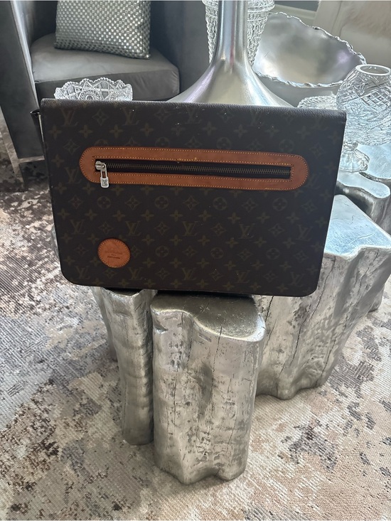 Louis Vuitton Other - Louis Vuitton Brown Monogram Canvas Messenger Pouch with Tan Trim